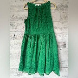 Maxstudio Sleeveless Green Dress Lace Overlay. sz L
